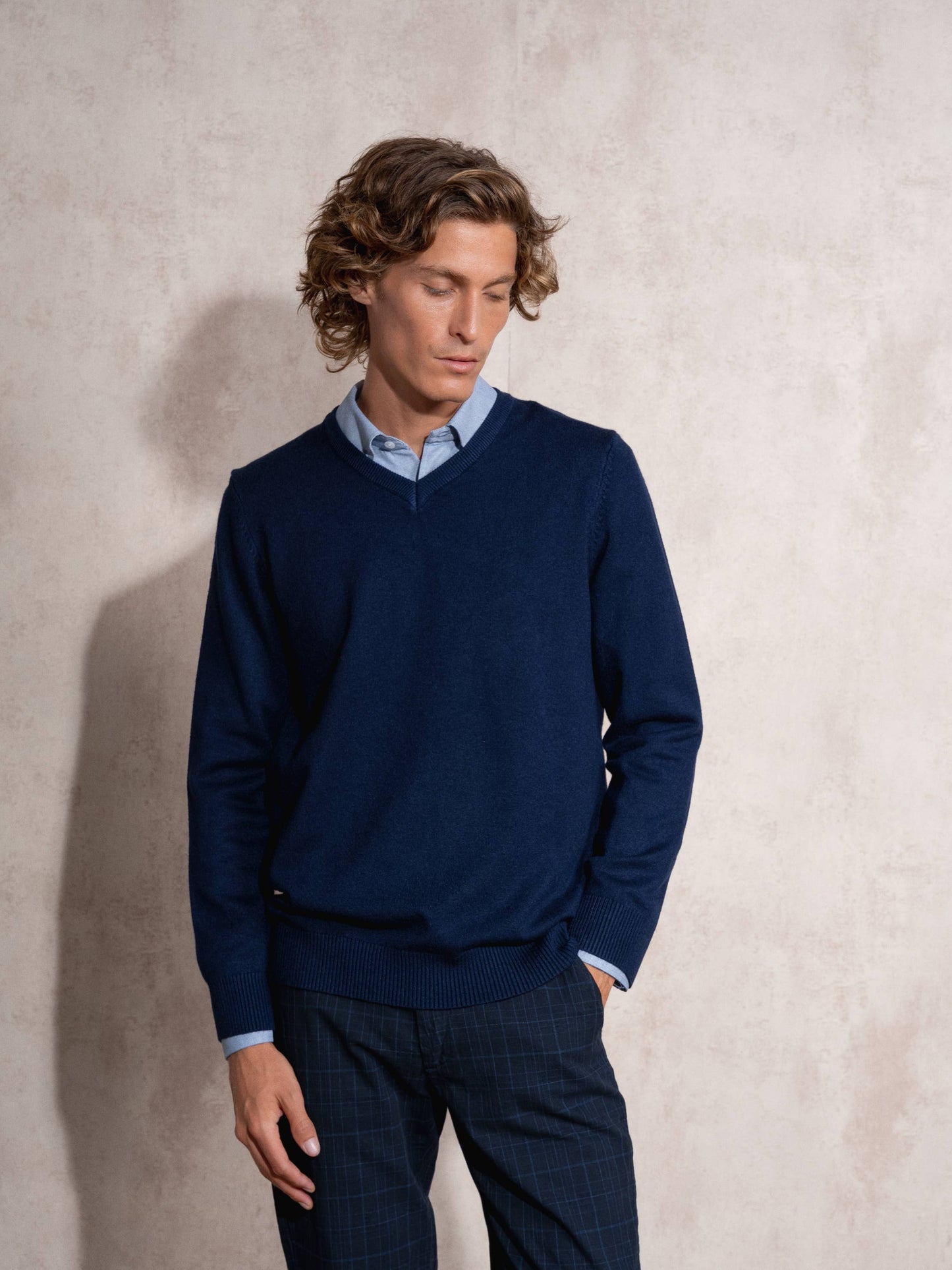 Maglione uomo scollo a V in viscosa mix