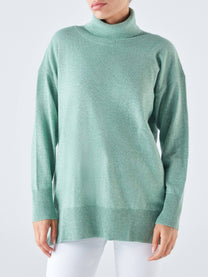 Maglione dolcevita con righe laterali