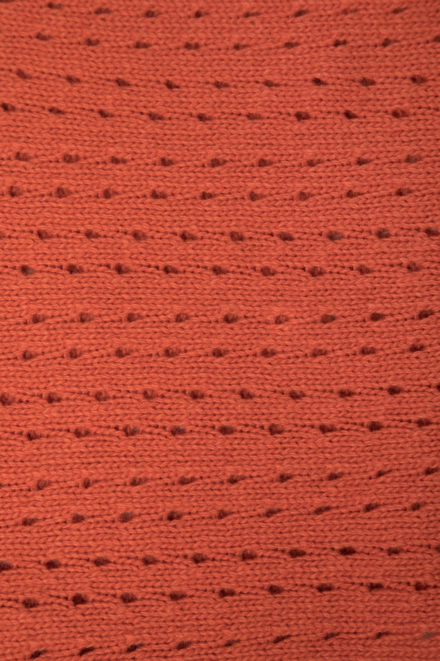 Sciarpa triangolare pointelle in maglia traforata