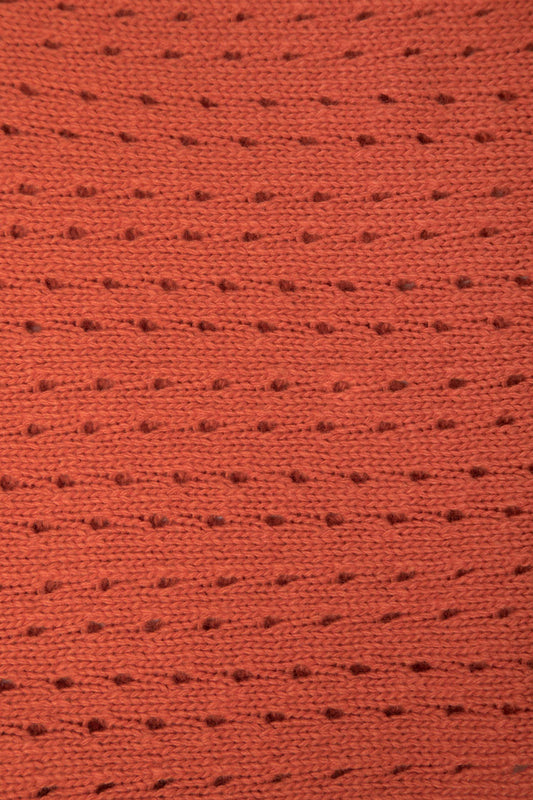 Sciarpa triangolare pointelle in maglia traforata