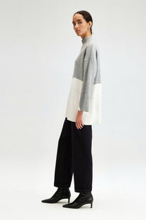 Tunica in maglia con fascia al collo