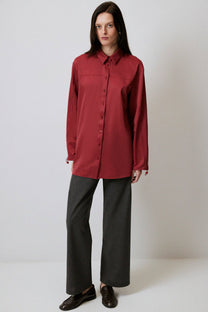 Camicia satinata Bordeaux con maniche arricciate