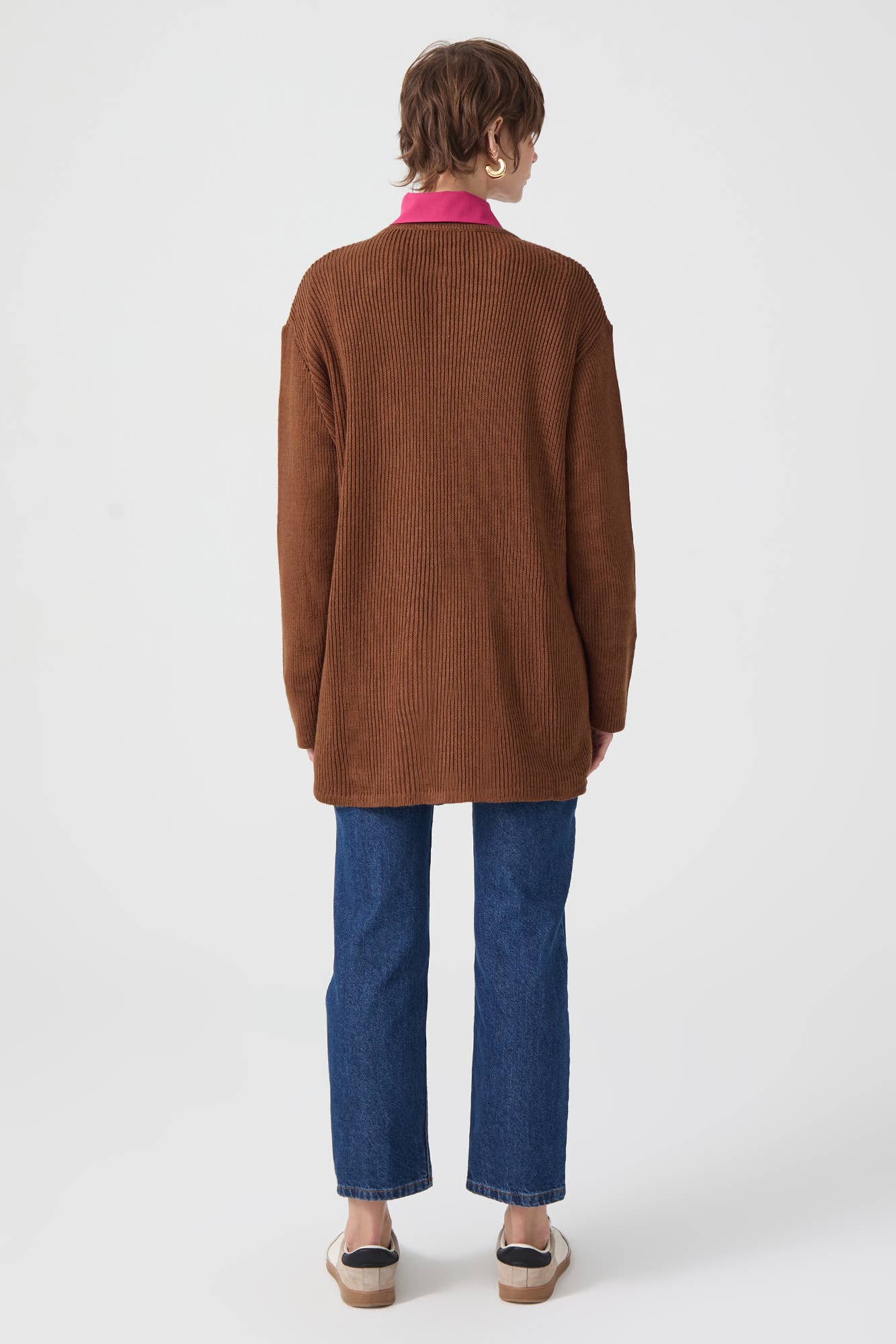 Cardigan lungo a costine con bottoni