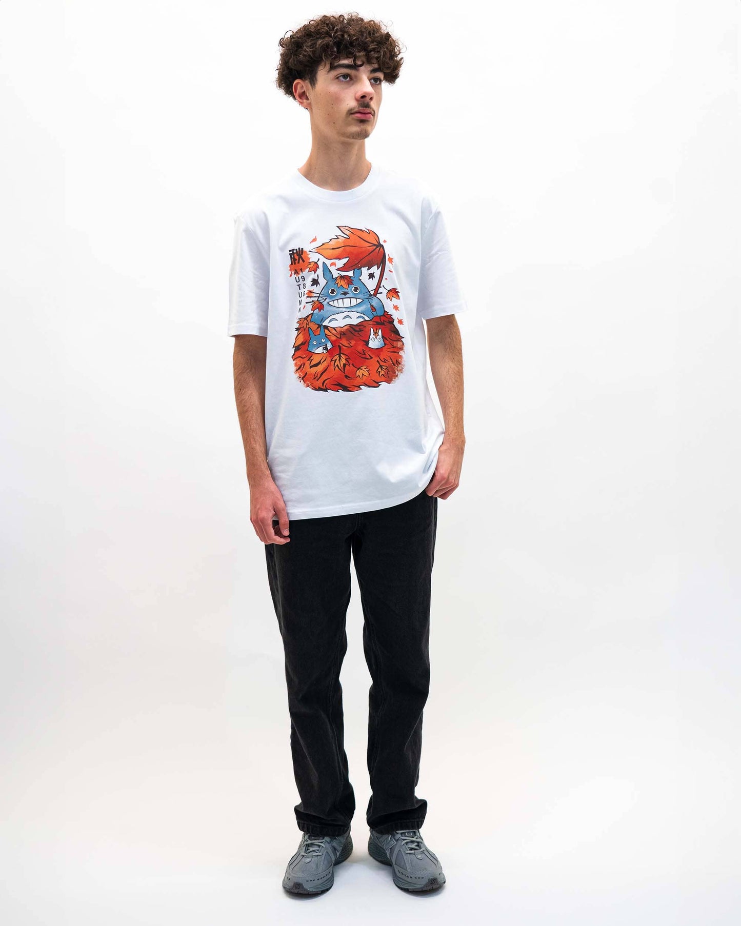 T-shirt unisex Totoro autunnale in cotone biologico