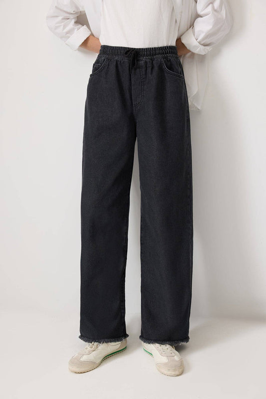 Pantaloni in denim a vita elasticizzata