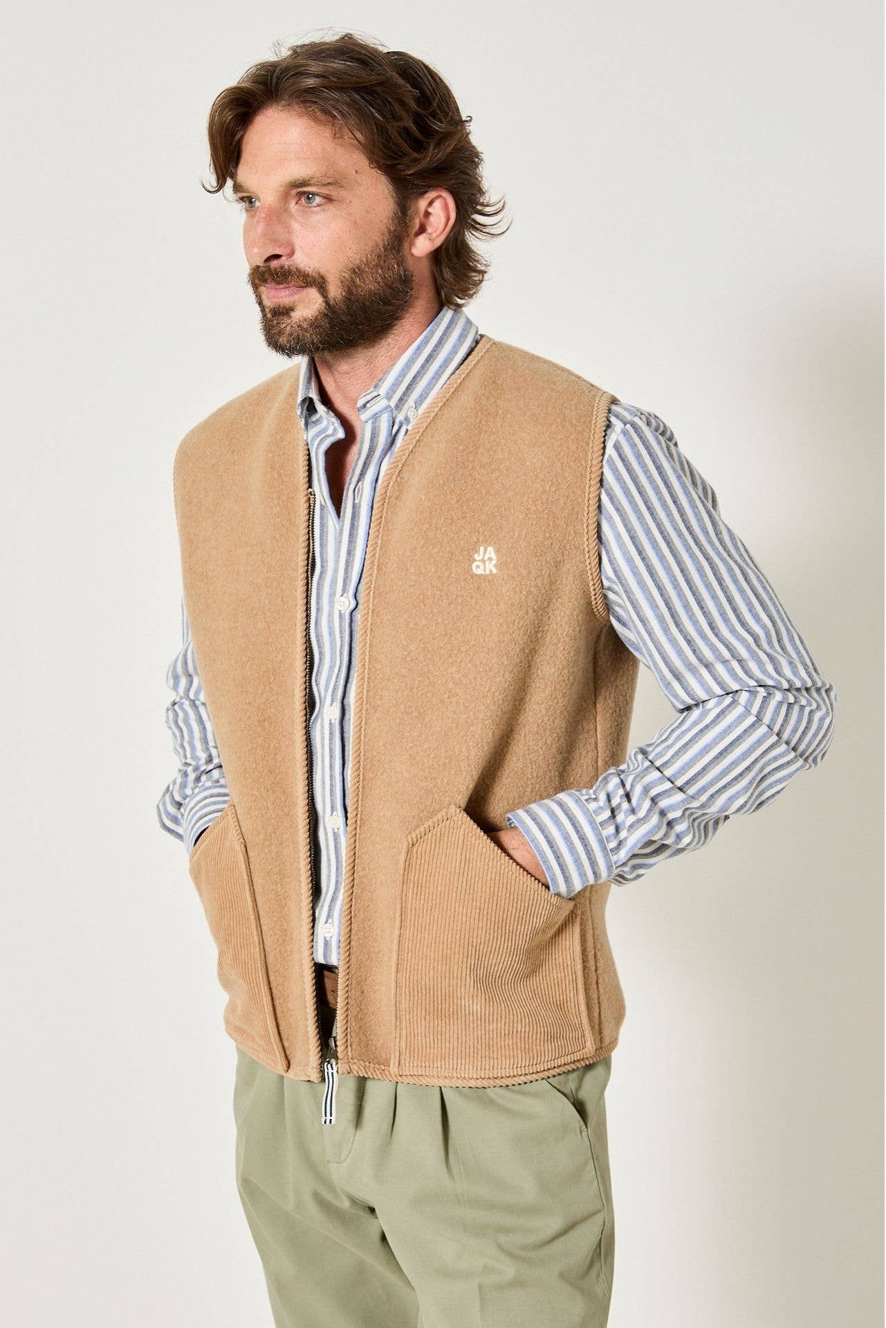 Gilet in lana Gaby color grano