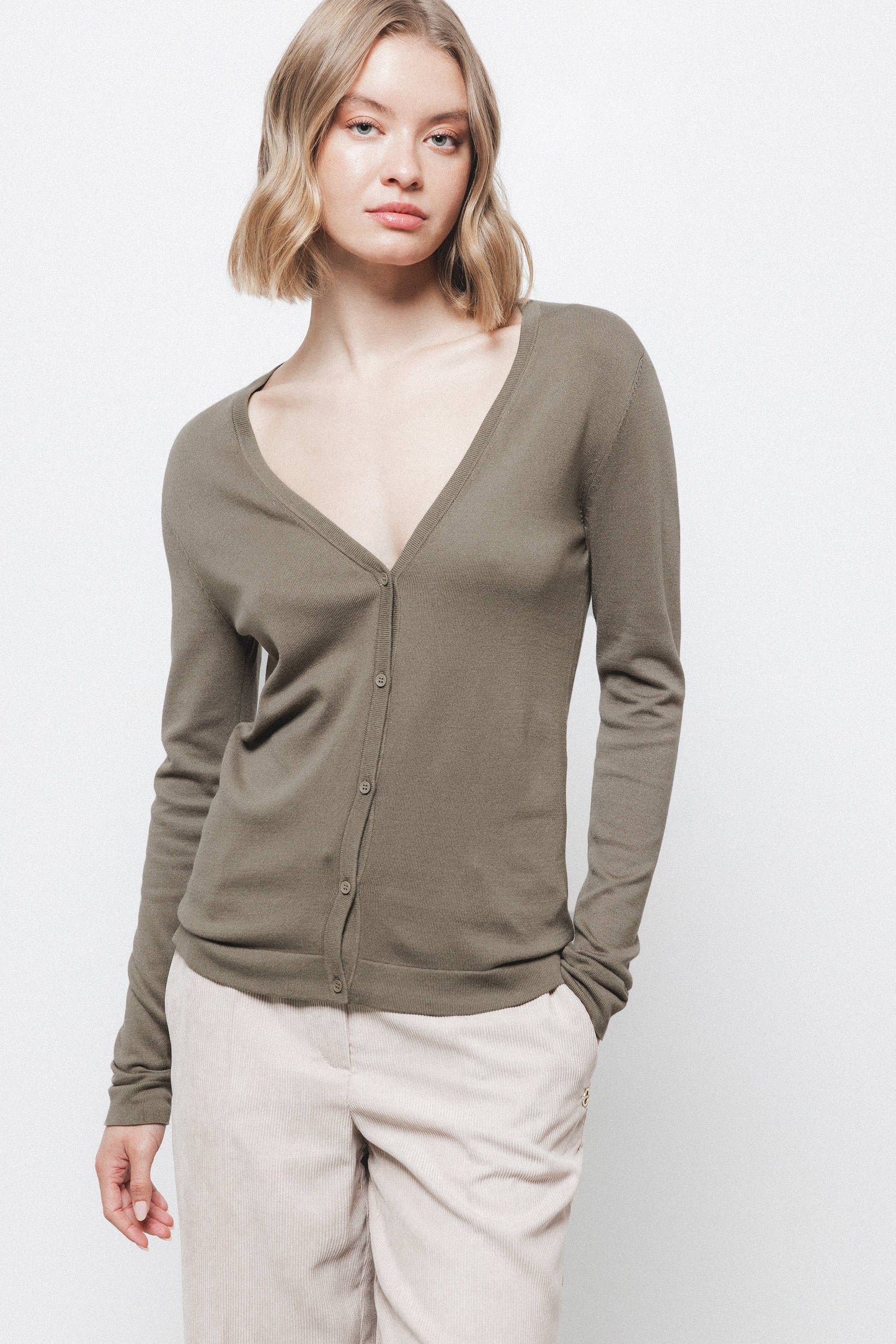 Cardigan in maglia rasata con scollo a V