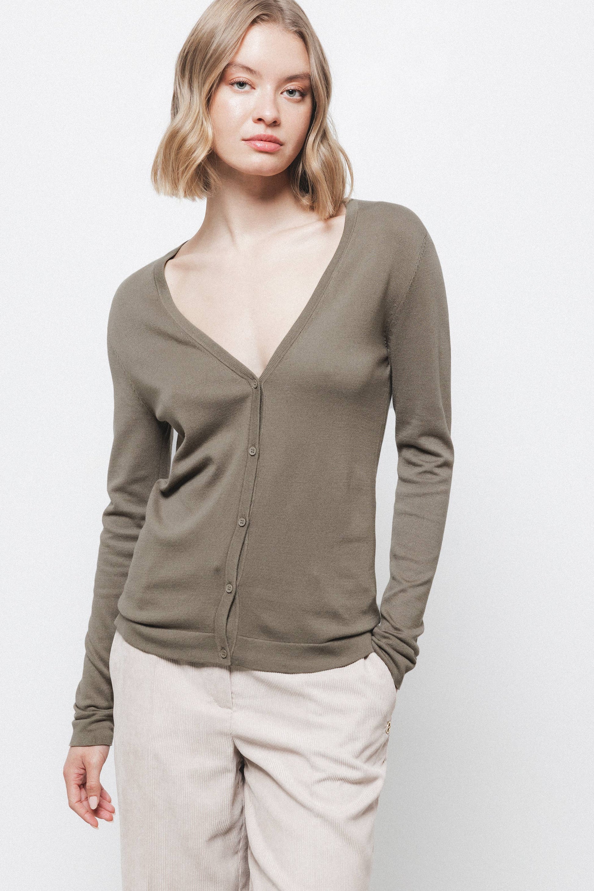 Cardigan in maglia rasata con scollo a V