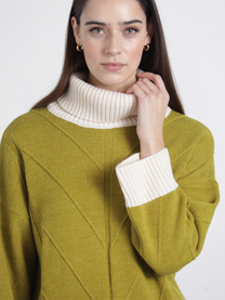 Maglione in maglia con collo alto a contrasto