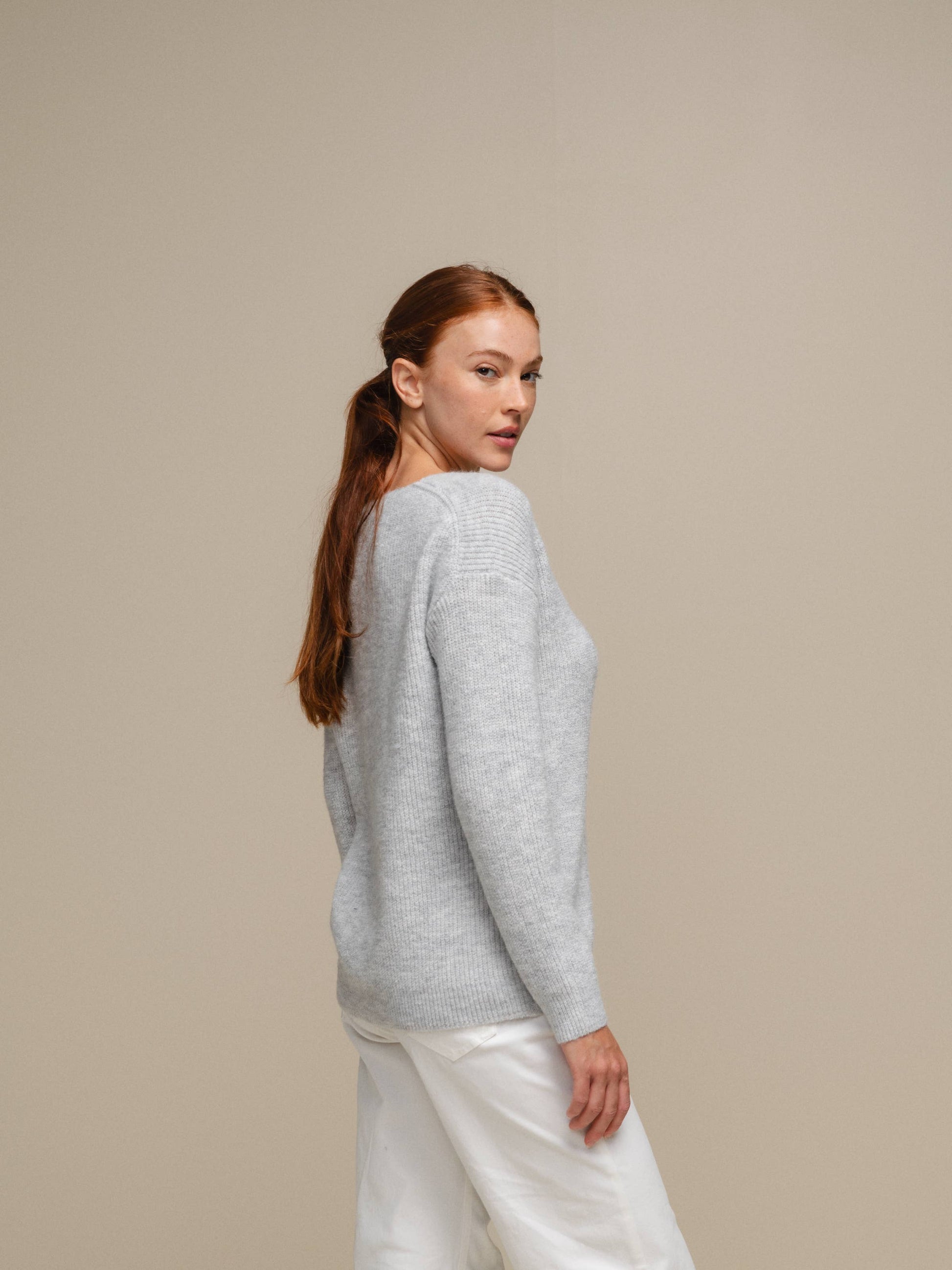 Maglione in maglia con scollo a V