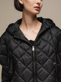 Capa donna trapuntata in nylon con cappuccio