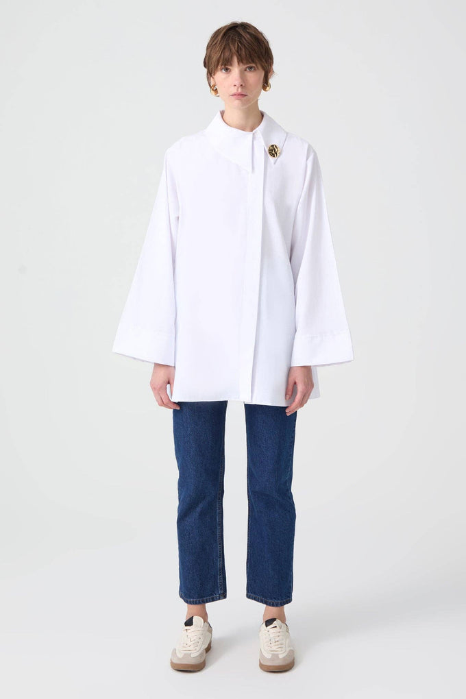 Camicia asimmetrica oversize in popeline bianca