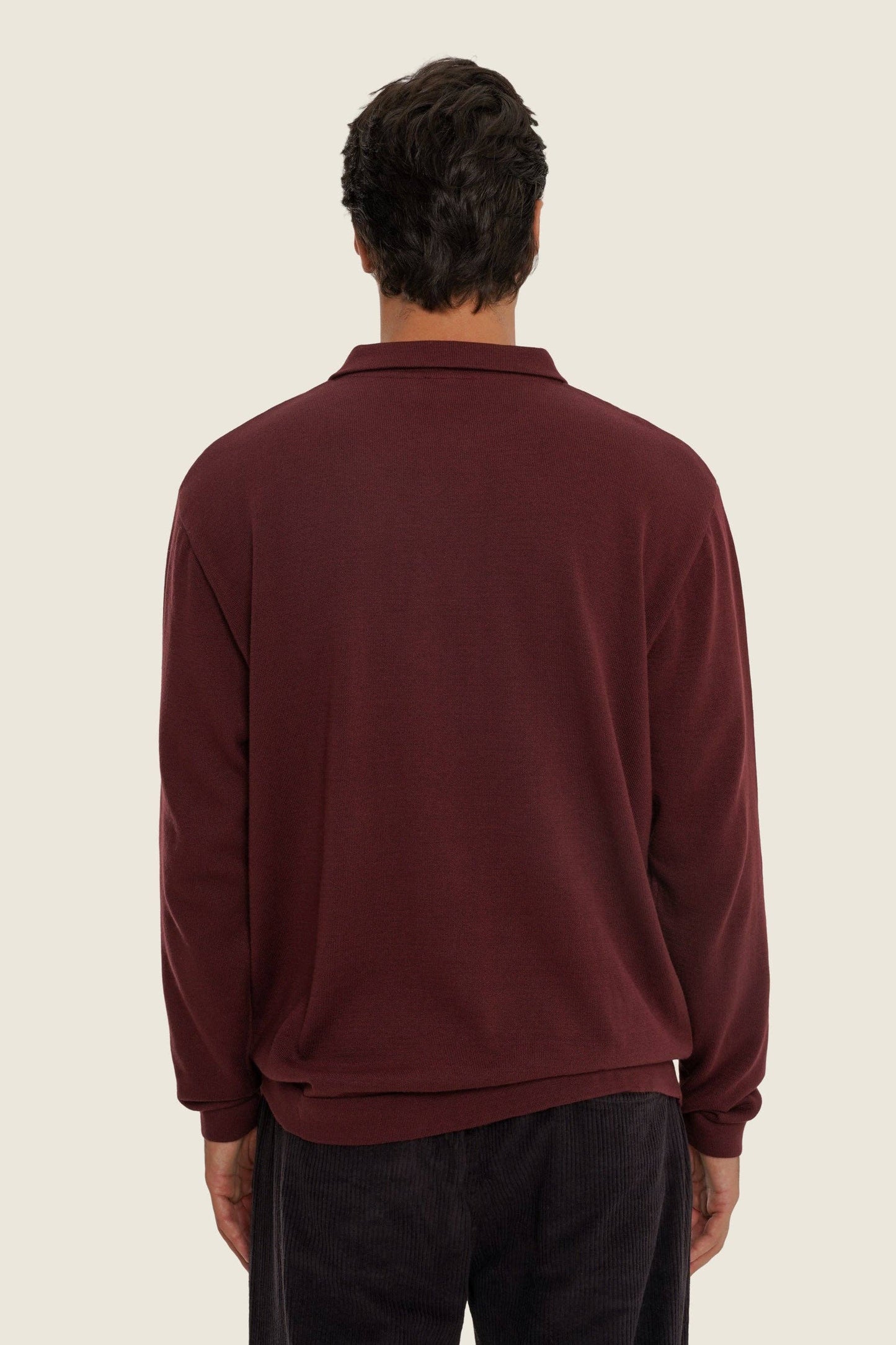 Maglione polo in cotone organico color cioccolato amaro