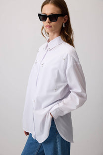 Camicia bianca ricamata con pietre