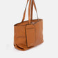 Borsa tote in ecopelle con tracolla e pendente logo