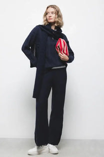 Pantaloni larghi in maglia con dettagli crochet