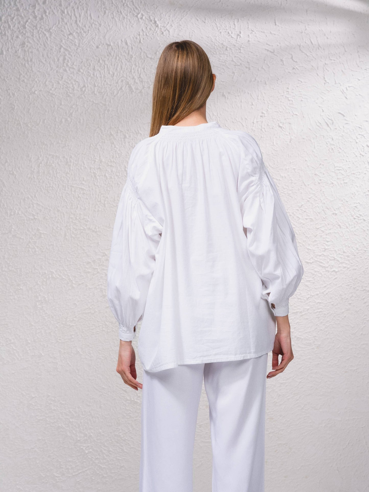 Blusa con maniche a palloncino