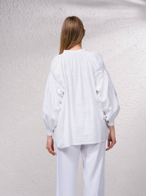 Blusa con maniche a palloncino