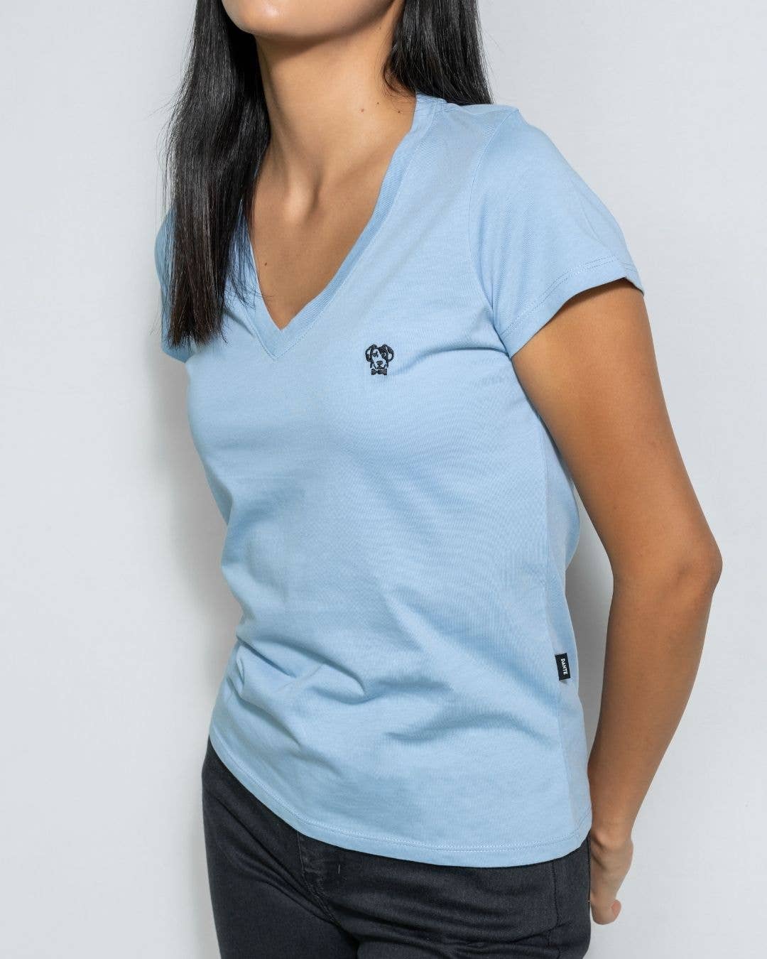 T-shirt donna antimacchia Blue Sky in cotone con scollo a V