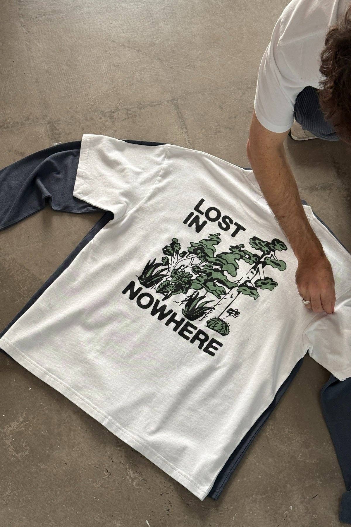 T-shirt Lost in Nowhere in cotone biologico