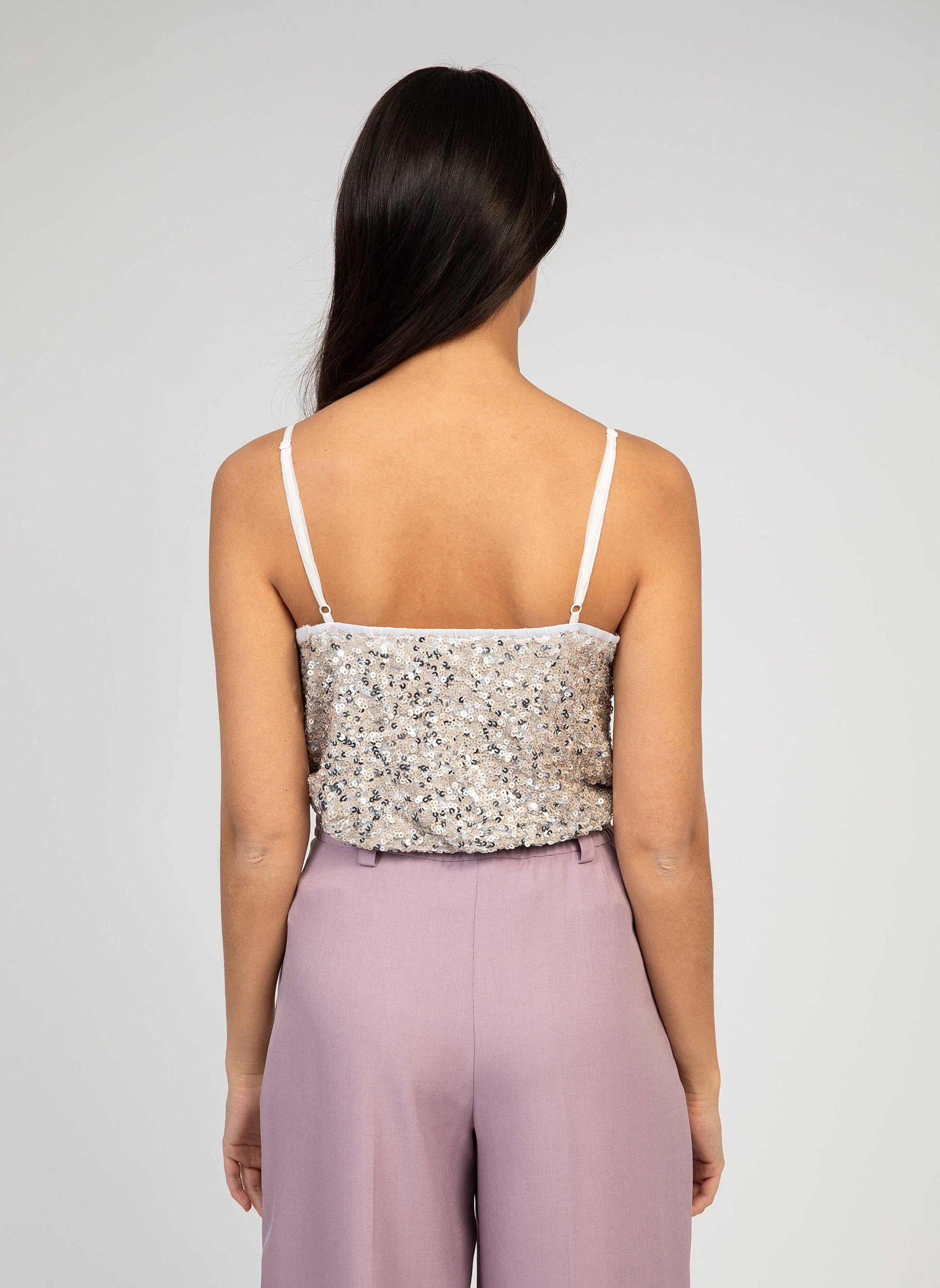 Canotta Adonisa con paillettes e scollo a V