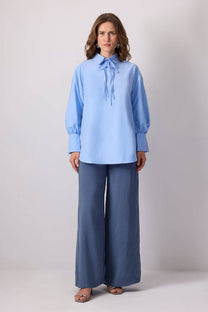 Tunica in cotone con collo a camicia e fiocco
