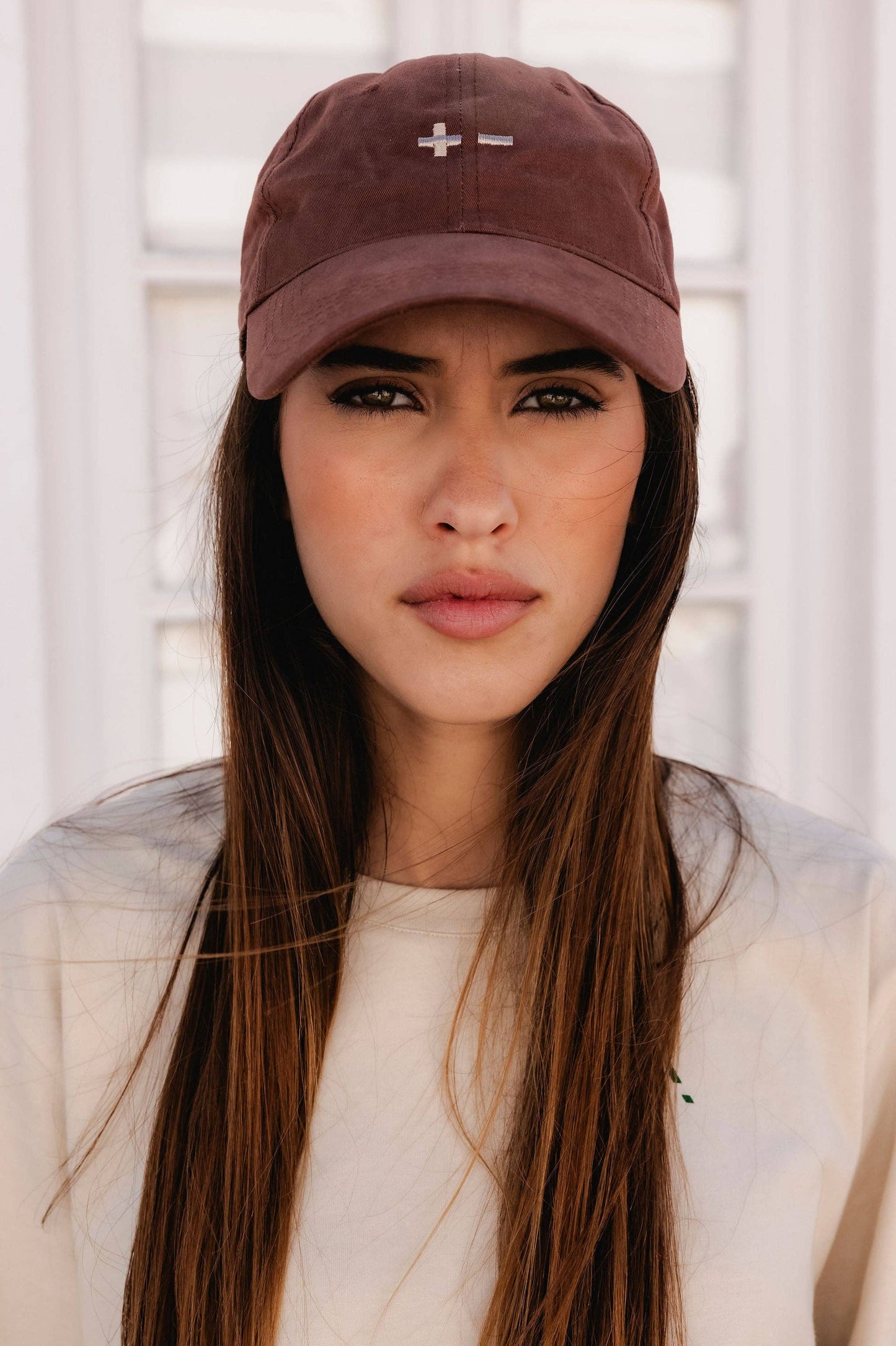 Cappellino baseball in cotone a 6 pannelli con fibbia regolabile