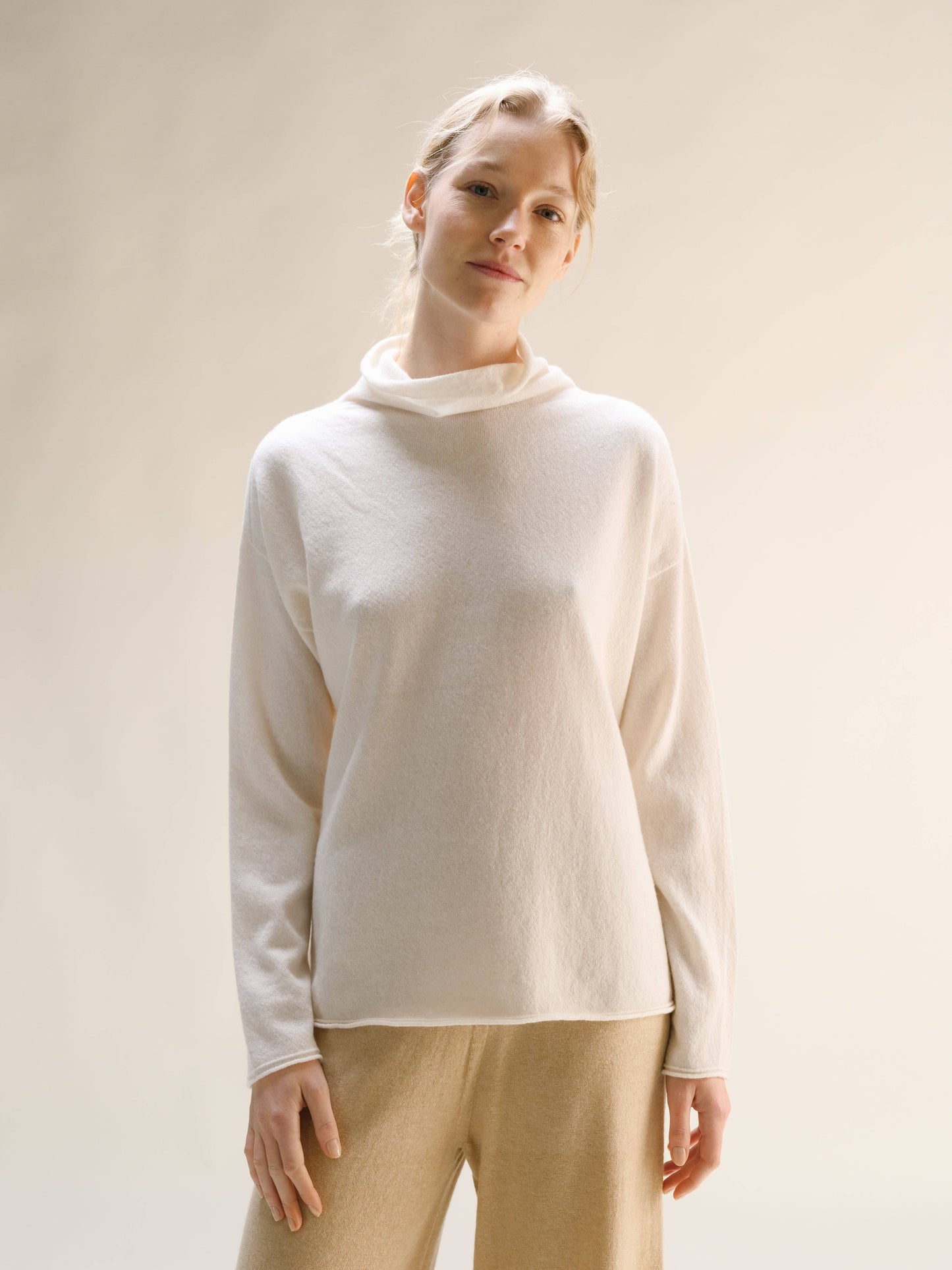 Maglione dolcevita relaxed in misto cashmere 3D knit