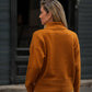 Maglione in lana con collo alto e bottoni