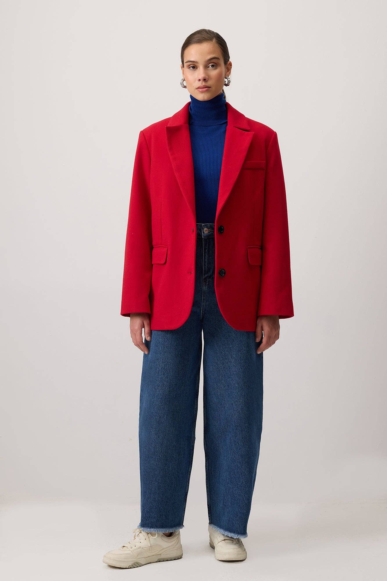 Pantaloni in denim a gamba dritta con orlo grezzo