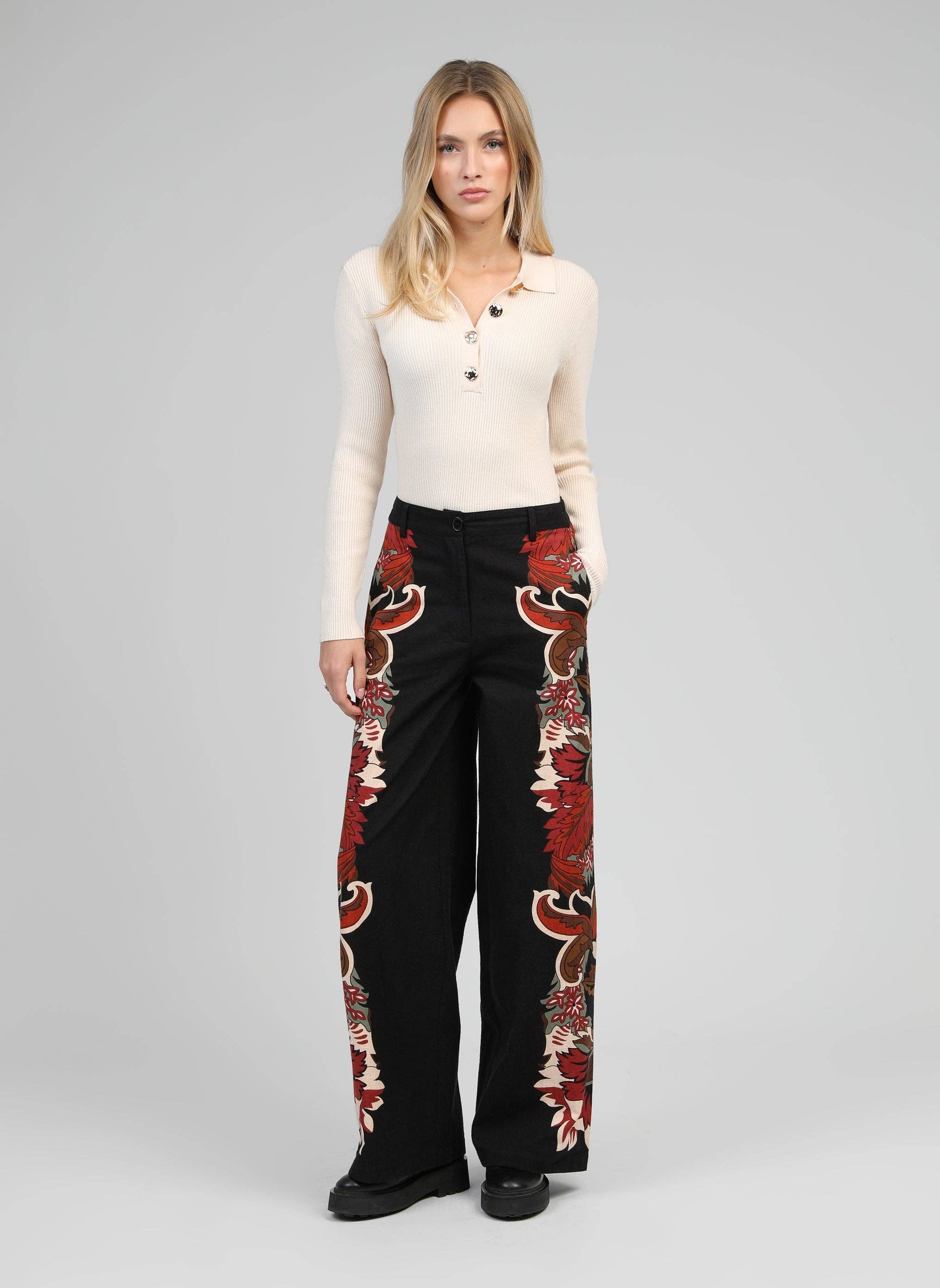 Pantaloni a palazzo a vita alta con stampa romantica