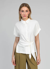 Camicia Kayba bianco sporco con nodo in vita