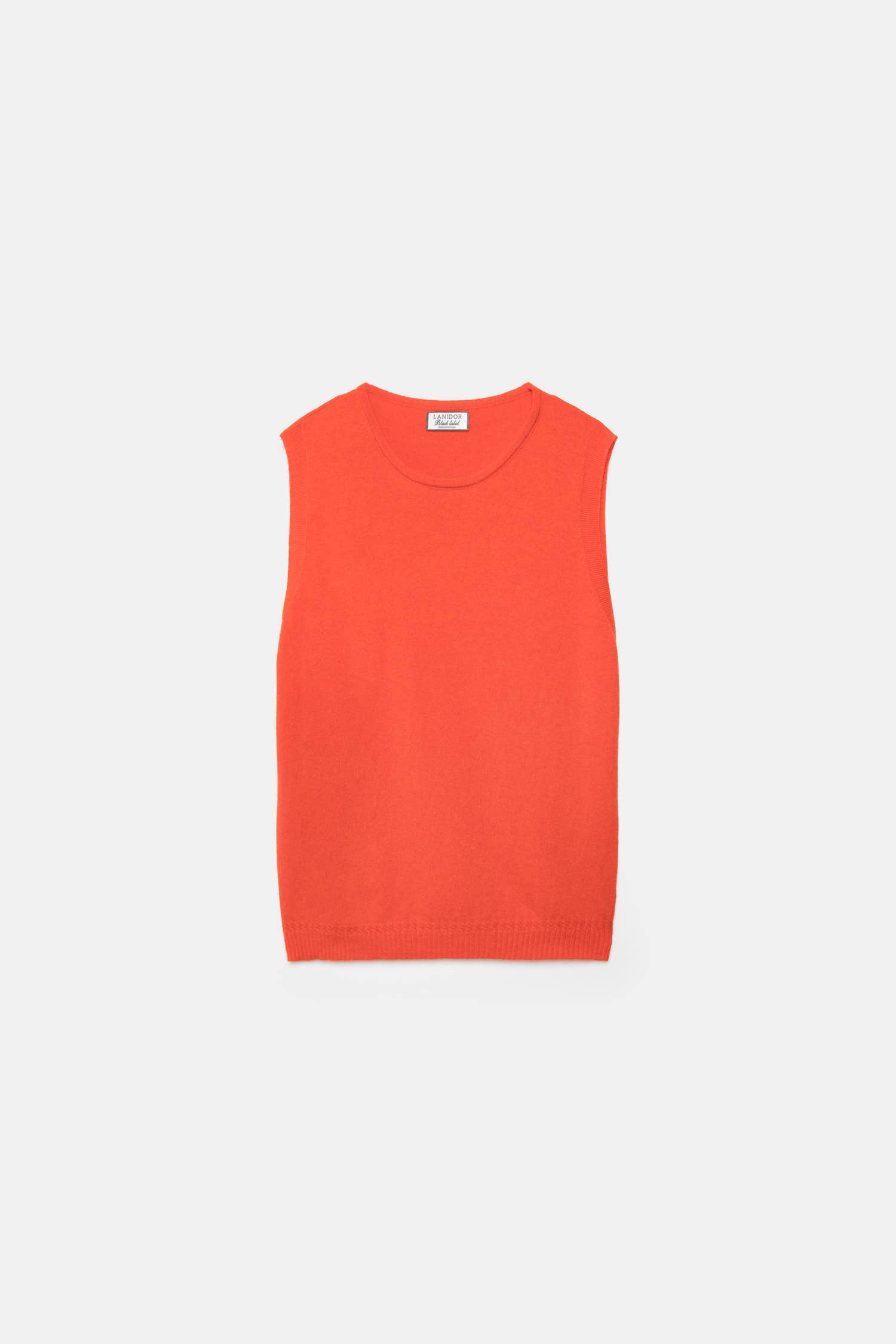 Top smanicato in maglia rasata con girocollo