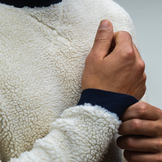 Felpa sherpa beige in poliestere riciclato