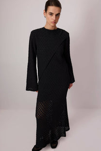 Abito lungo nero in crochet a maniche lunghe in misto cotone