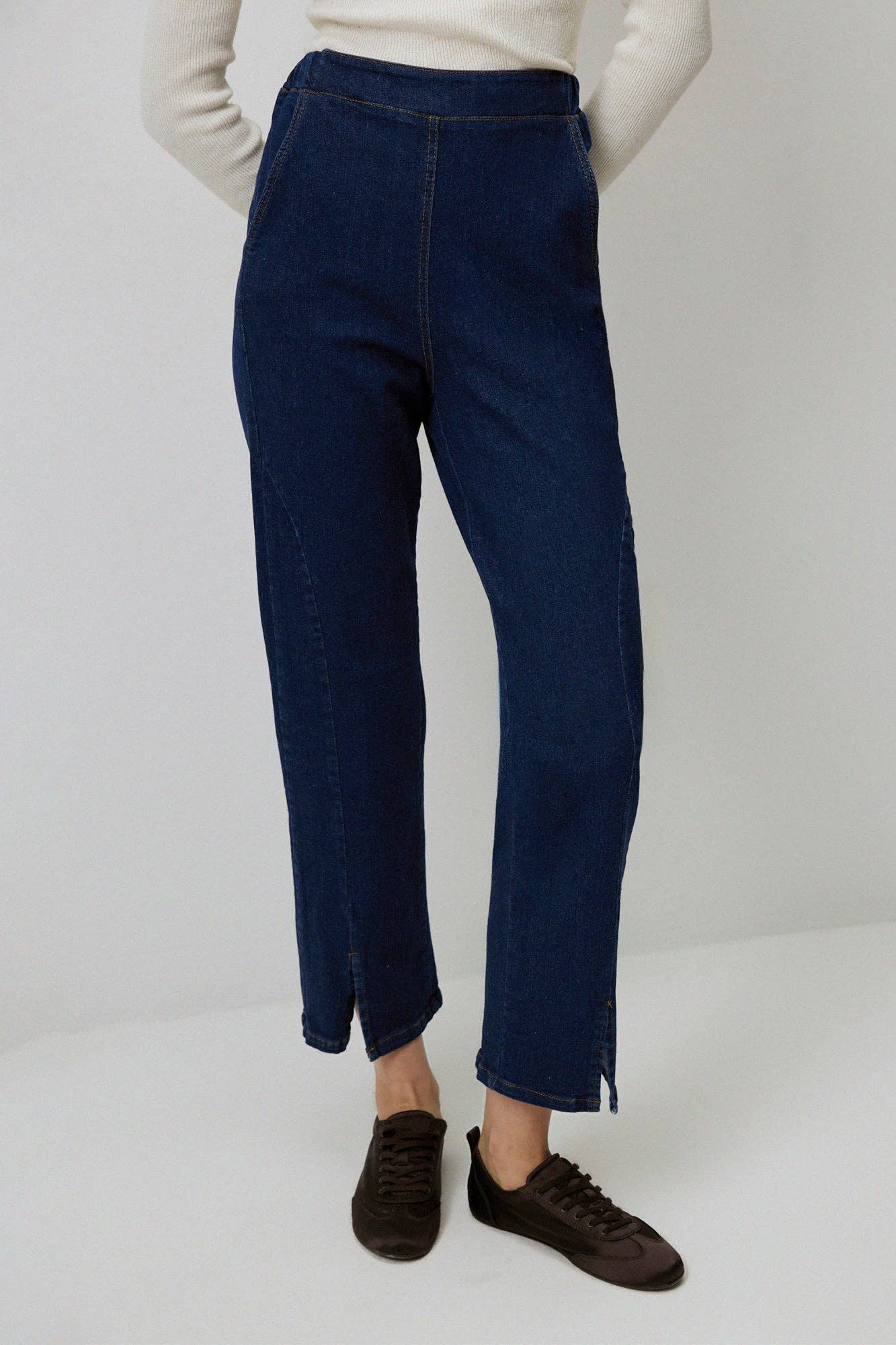 Jeans denim a vita alta elasticizzati a gamba dritta