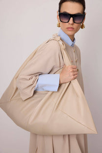 Borsa a spalla oversize in finta pelle beige