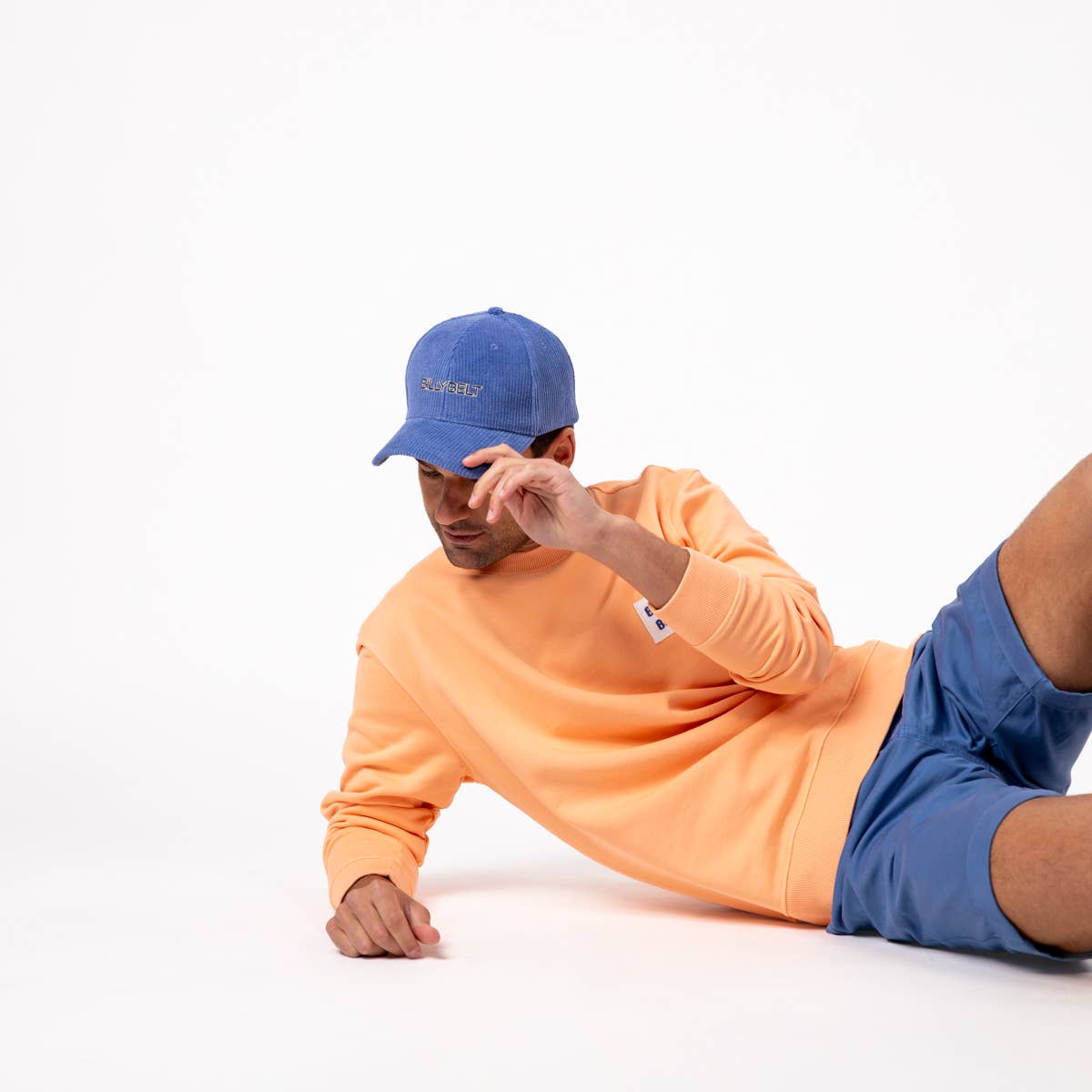 Cappellino in velluto blu