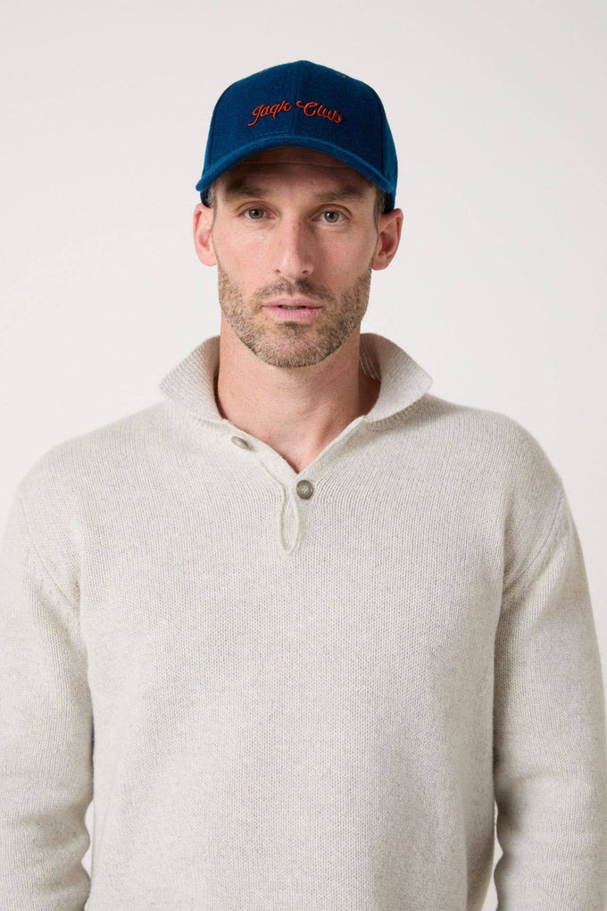 Cappellino in flanella blu celeste con ricamo Jaqk Club
