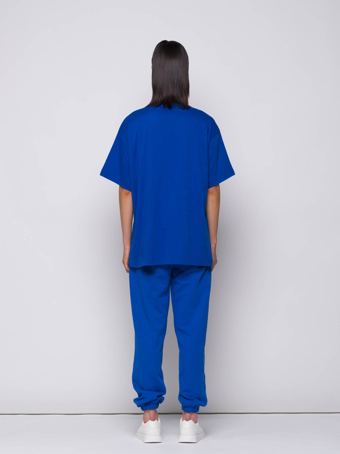 T-shirt oversize azzurra con logo