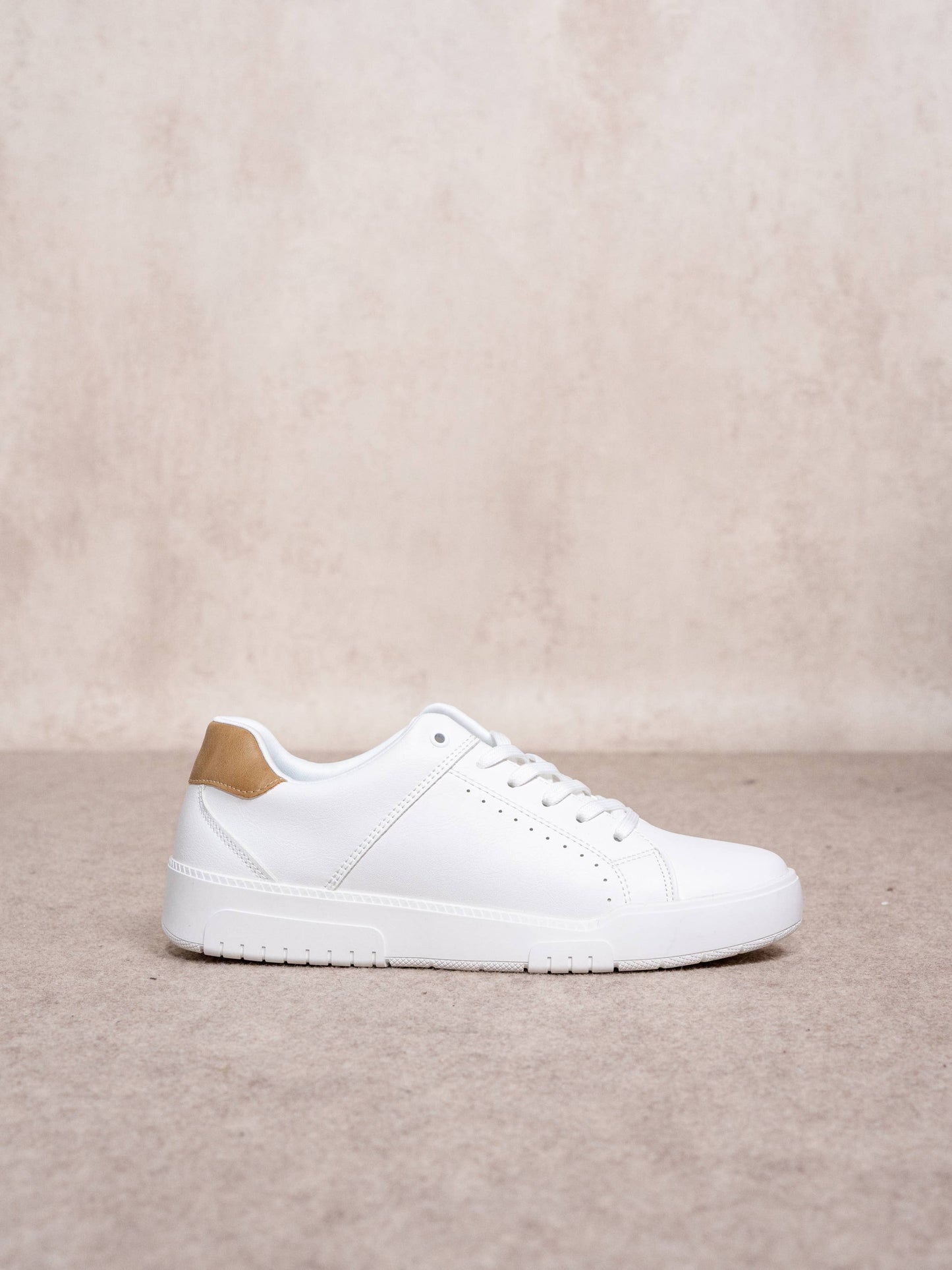 Sneakers bianche da uomo in ecopelle