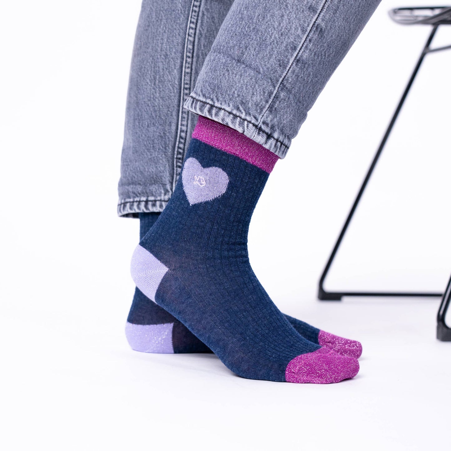 Calzini in cotone con cuore glitterato blu navy e lilla