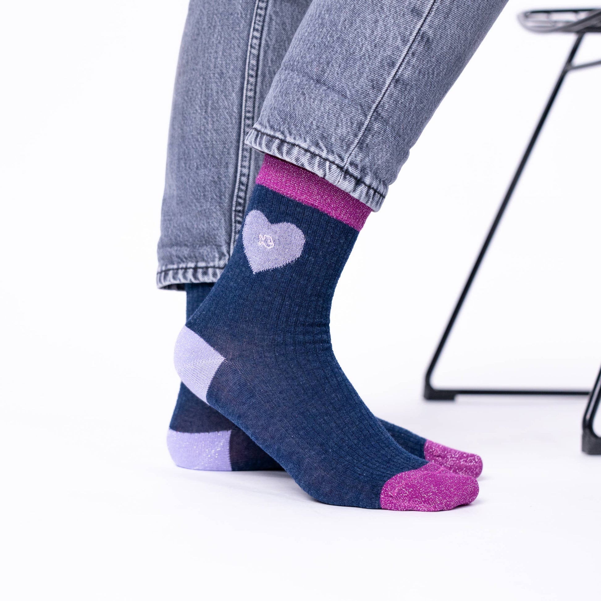 Calzini in cotone con cuore glitterato blu navy e lilla