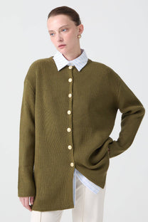 Cardigan lungo con bottoni