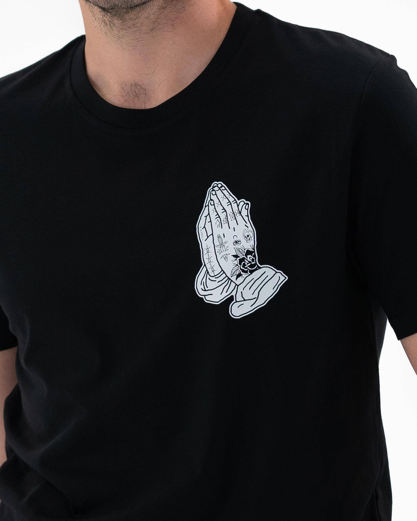 T-shirt street con grafica Nuestra Madre in cotone biologico