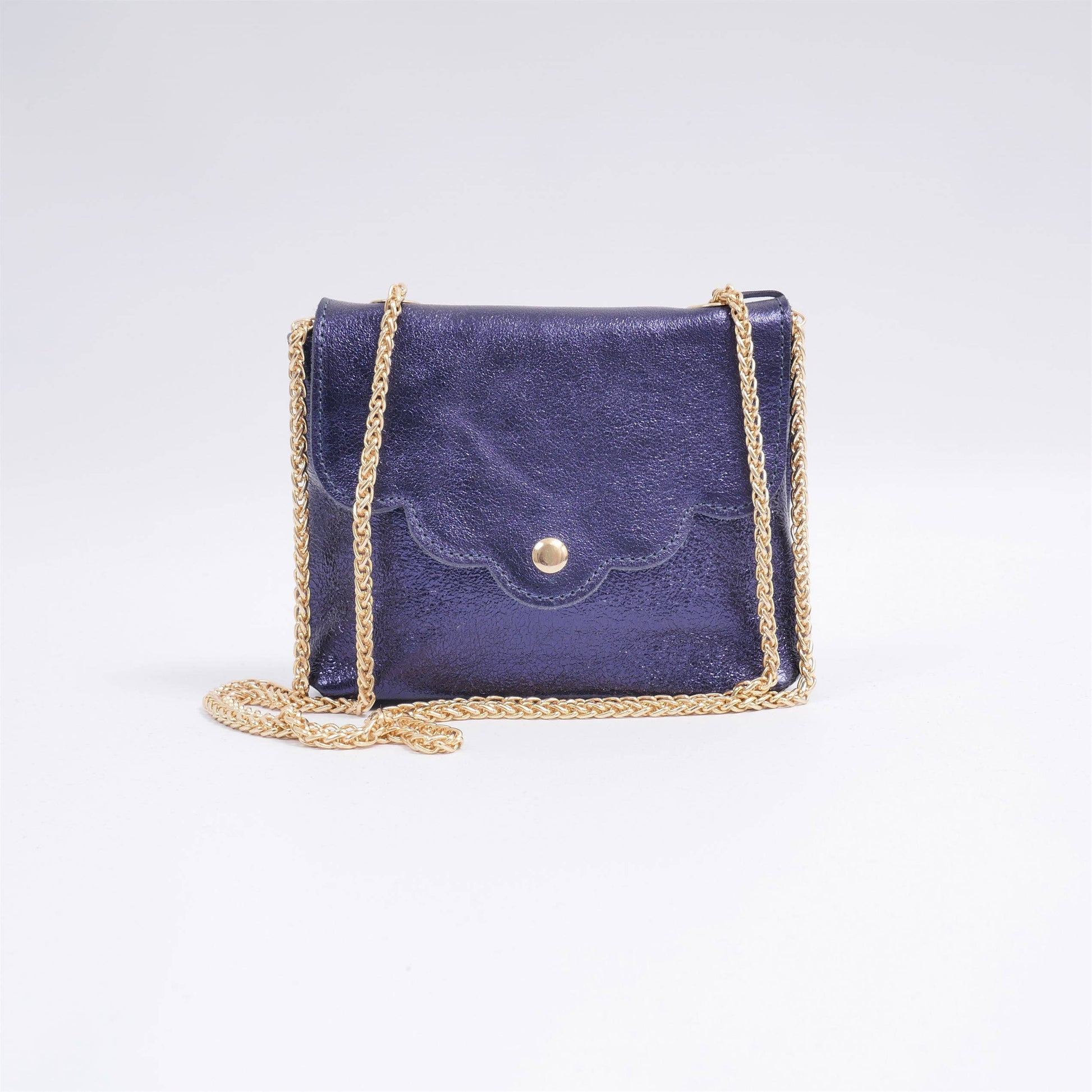 Piccola pochette in pelle con tracolla a catena
