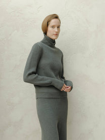 Maglione dolcevita in lana merino extrafine