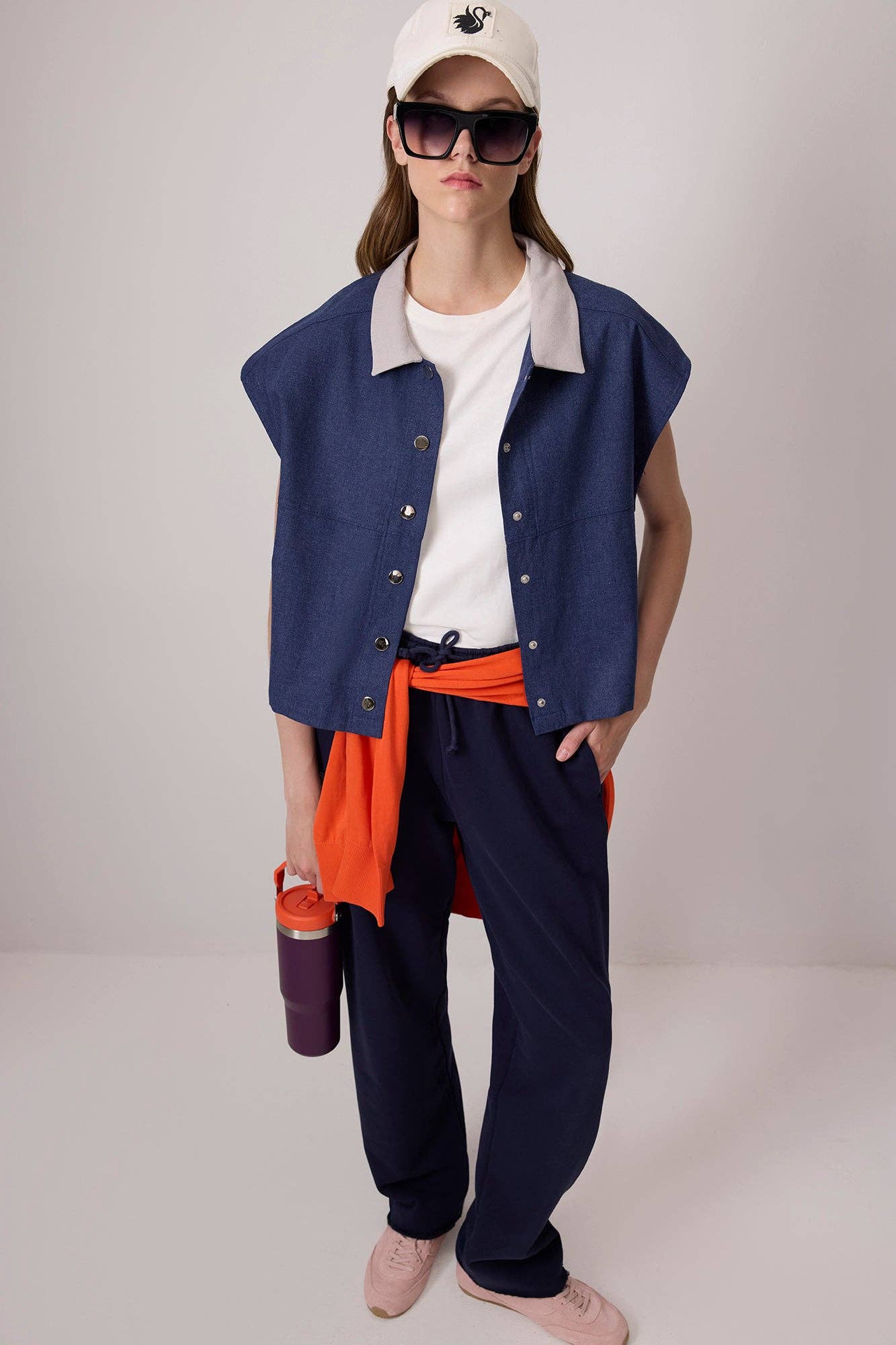 Gilet oversize in misto lino con colletto a contrasto