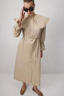 Abito camicia oversize con maxi colletto a volant in misto cotone