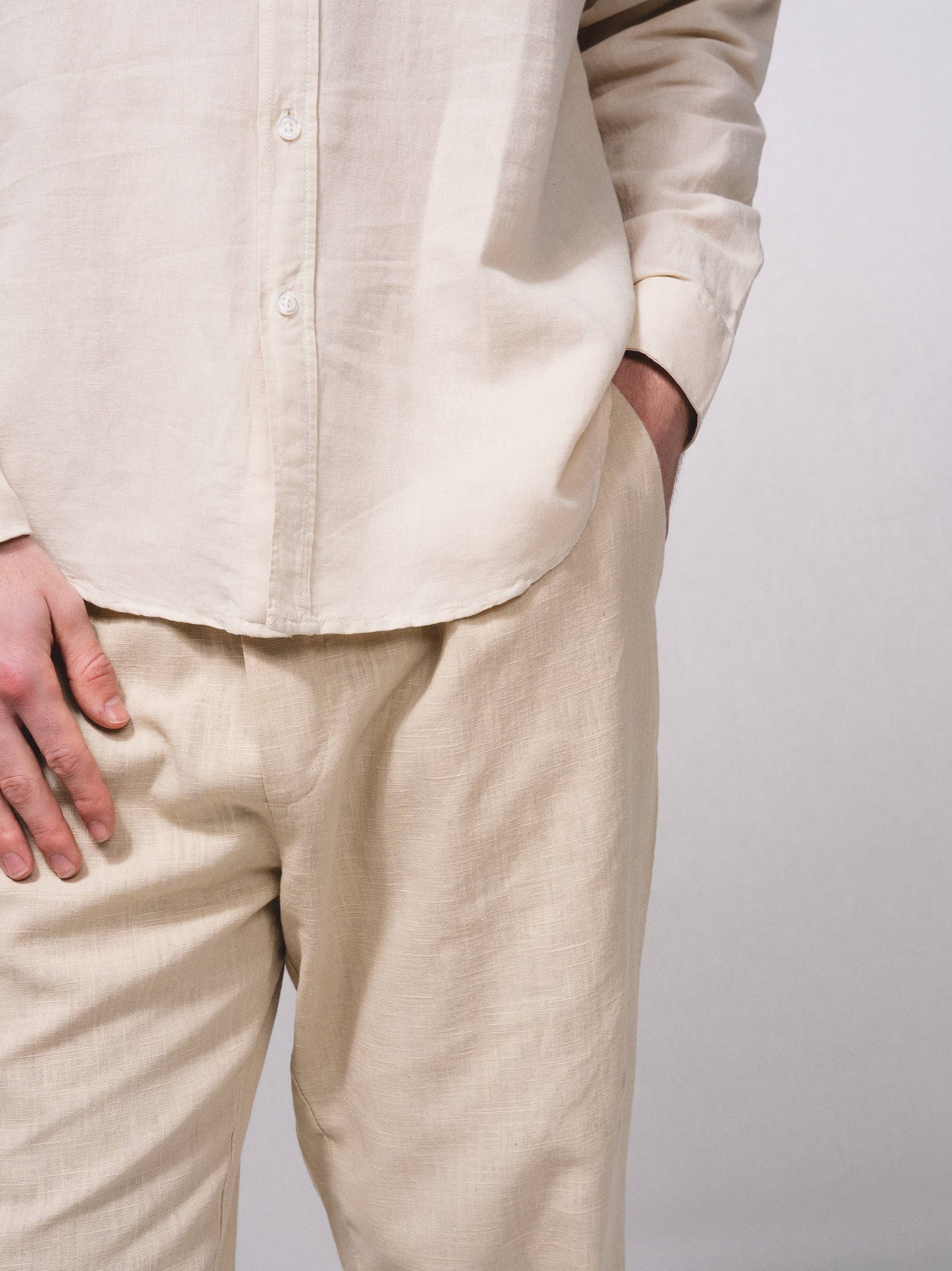Pantaloni in lino misto cotone con vita elasticizzata